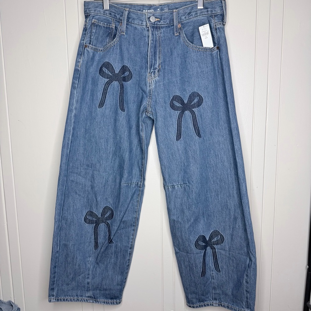 Old Navy Printed Super Baggy Barrel Leg Jeans - Picture 4 of 10